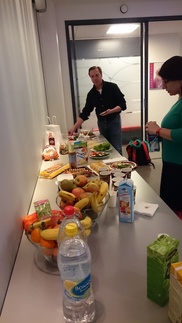 Aamiaista. Sanna ja Taisto