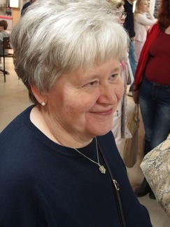 Raija on pitkän linjan ay-aktiivi ja luottamusmies. Vesan odottelu sai hymyn huulille ja varmaan pikkuisen perhosia vatsaan.