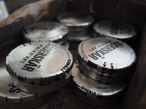 Kahvila Södestä saattoi ostaa matkamuistoja.