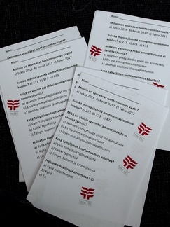 Eihän reissu pelkkää humputtelua ollut vaan leikkimielisellä kyselyll herätettiin keskustelua edunvalvonnasta. 