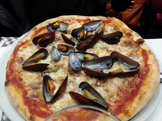 Välimerellinen fantasiapizza